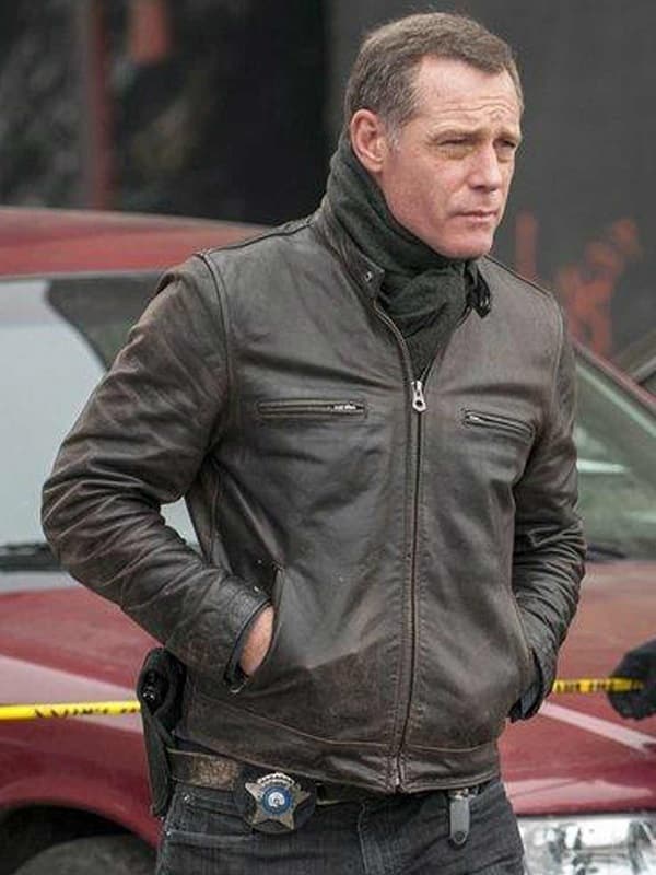 Jason Beghe Wearing Leather Jacket In Chicago PD as Hank Voight