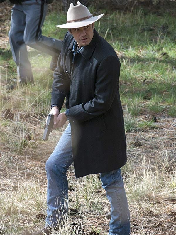 Timothy Olyphant Wearing A Wool Coat In TV Series Justified