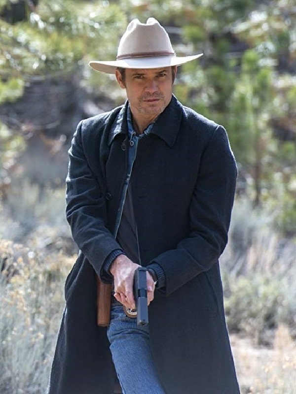 Timothy Olyphant Wearing A Wool Coat In The TV Drama Justified Raylan Givens