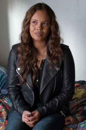 Alisha Boe Wearing Black Leather Jacket In TV Series 13 Reasons Why