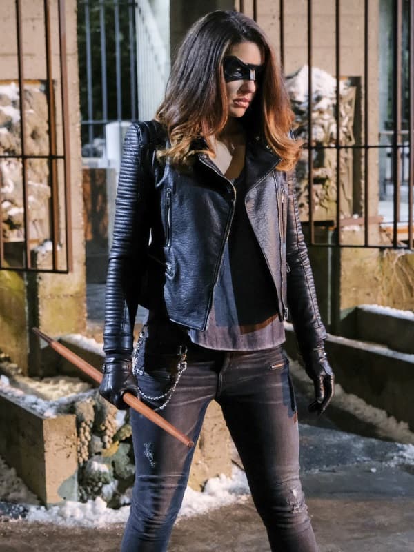 Juliana Harkavy Wearing A Black Biker Styel Leather Jacket In Drama Series Arrow