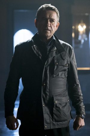 Sean Pertwee Wearing Black Jacket In Gotham