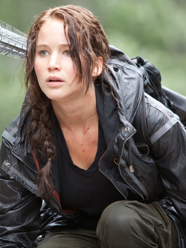 Jennifer Lawrence Wearing Black Hooded Jacket In The Hunger Games as Katniss Everdeen