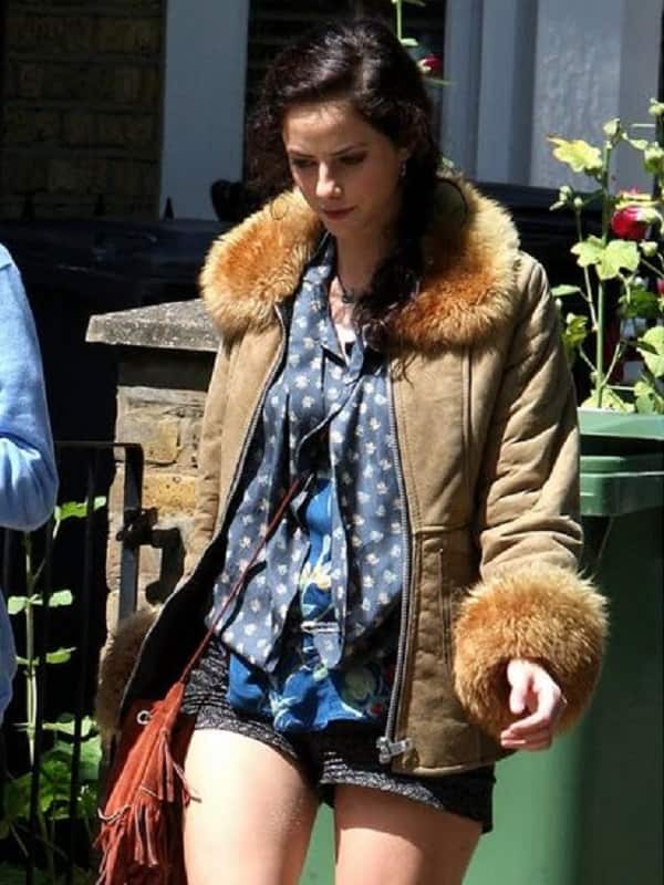 Actress Kaya Scodelario Wearing Brown Leather Jacket In Now Is Good as Zoey