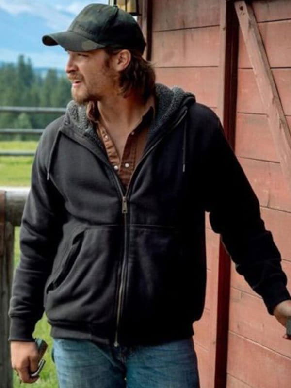 Luke Grimes Wearing Black Hoodie In Yellowstone as Kayce Dutton