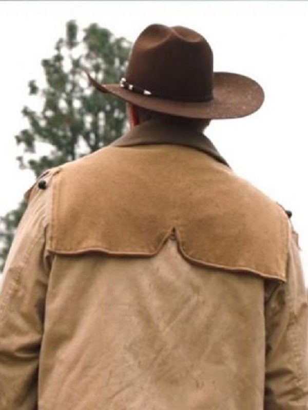 Kevin Costner Wearing Cotton Jacket In Yellowstone as John Dutton